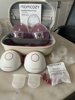 Momcozy Wearable Breast Pump M6 model - White & Dusty Rose